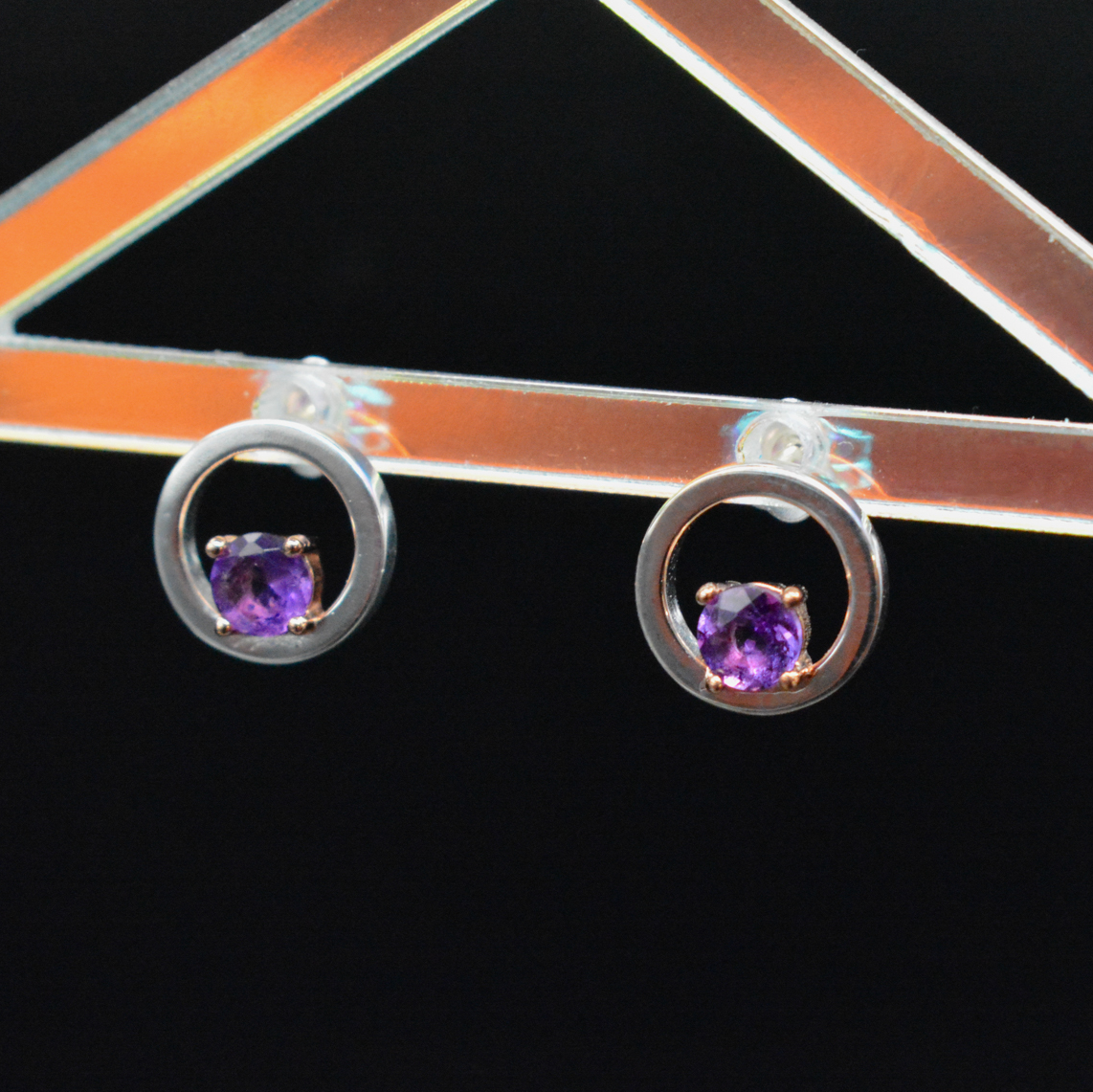 Beginnings Gecko Open Circle Sterling Silver Earrings with Purple Amethyst