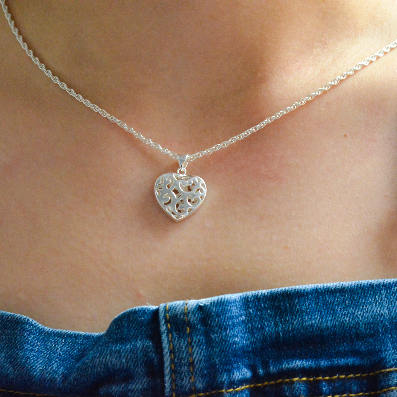 Nellou Filigree Heart Pendant Necklace – 925 Sterling Silver or 18ct Gold Plated