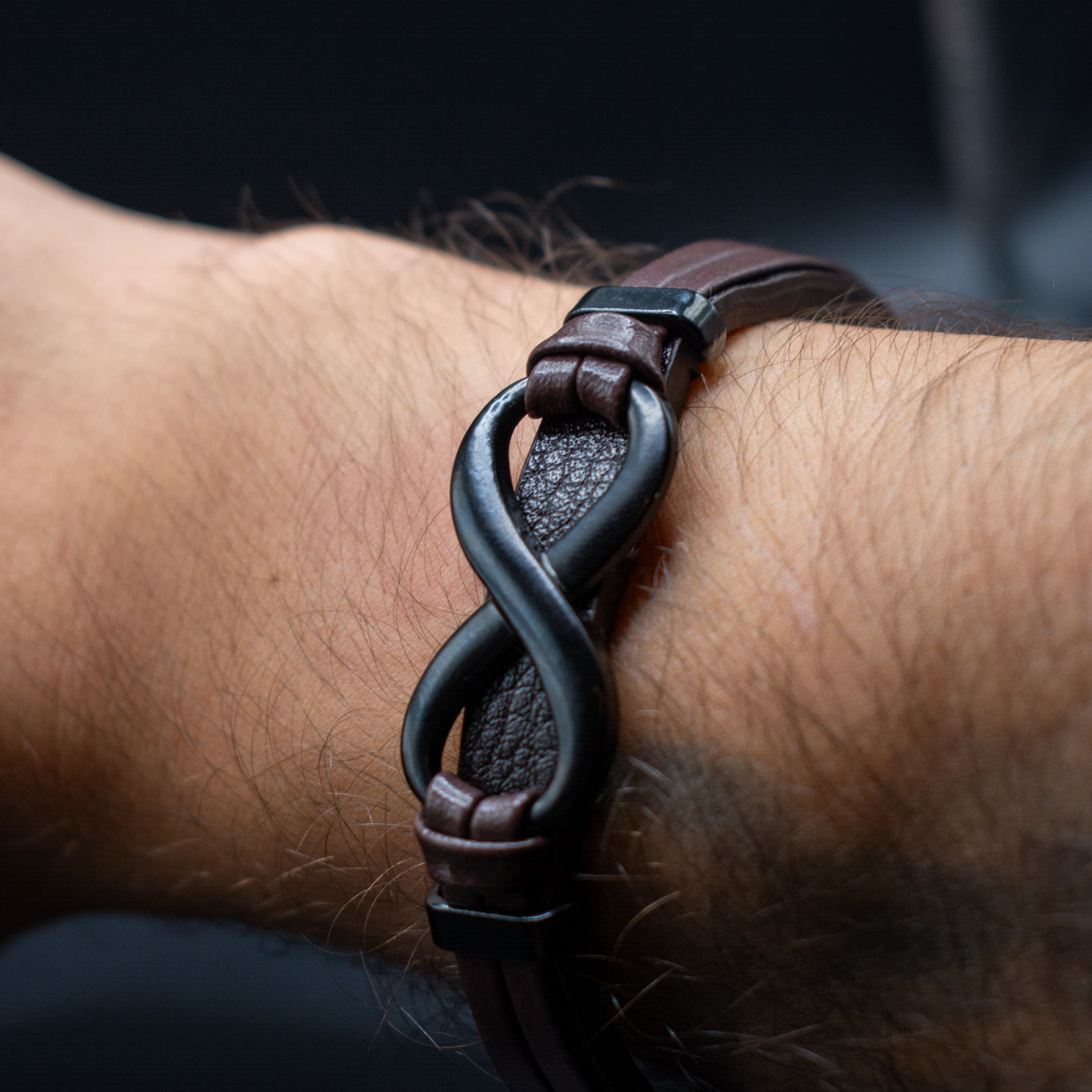 Genuine Leather Men Infinity Bracelet – Magnetic Buckle Woven Bracelet