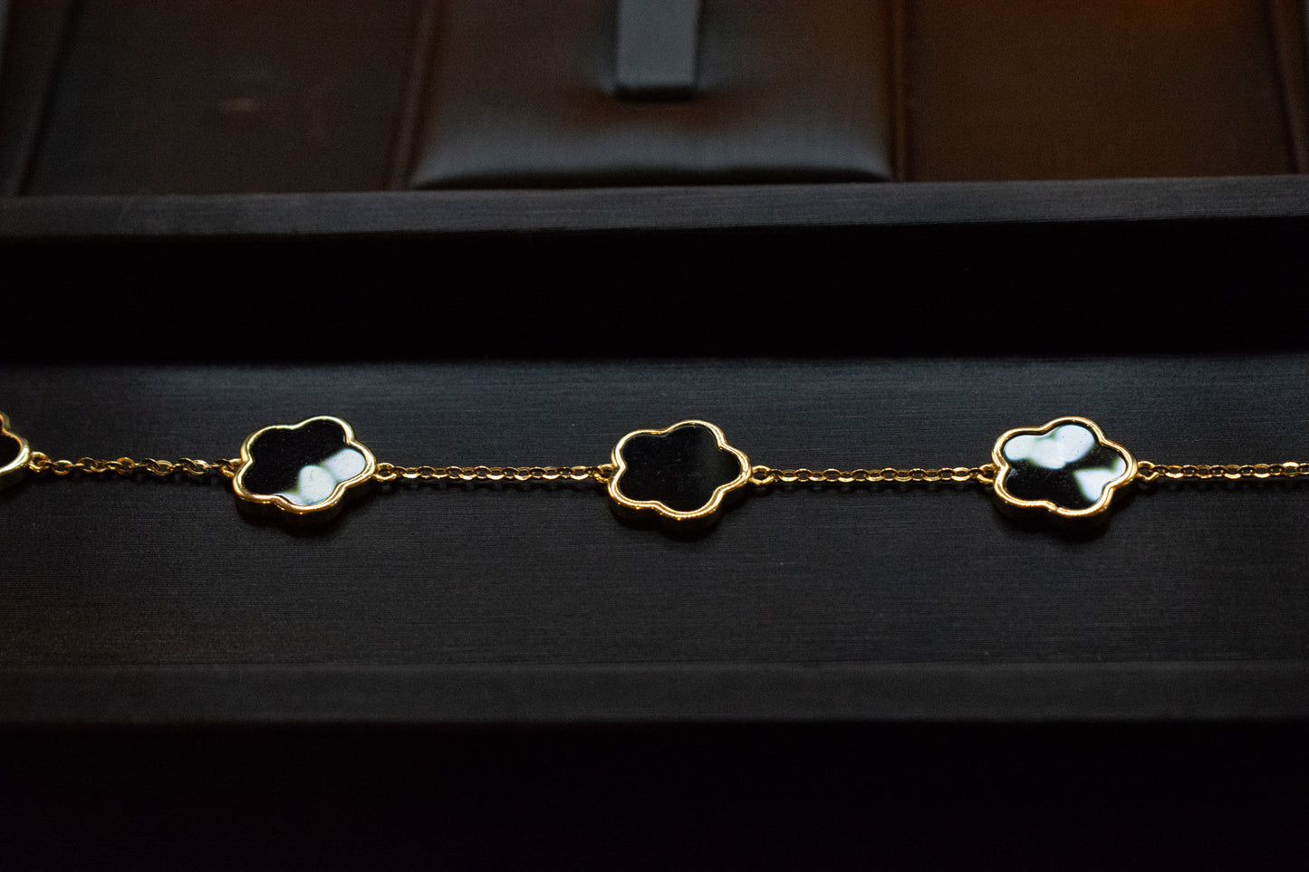 Sterling Silver Five Petal Flower Bracelet – S925 Gold Plated Elegant Jewelry