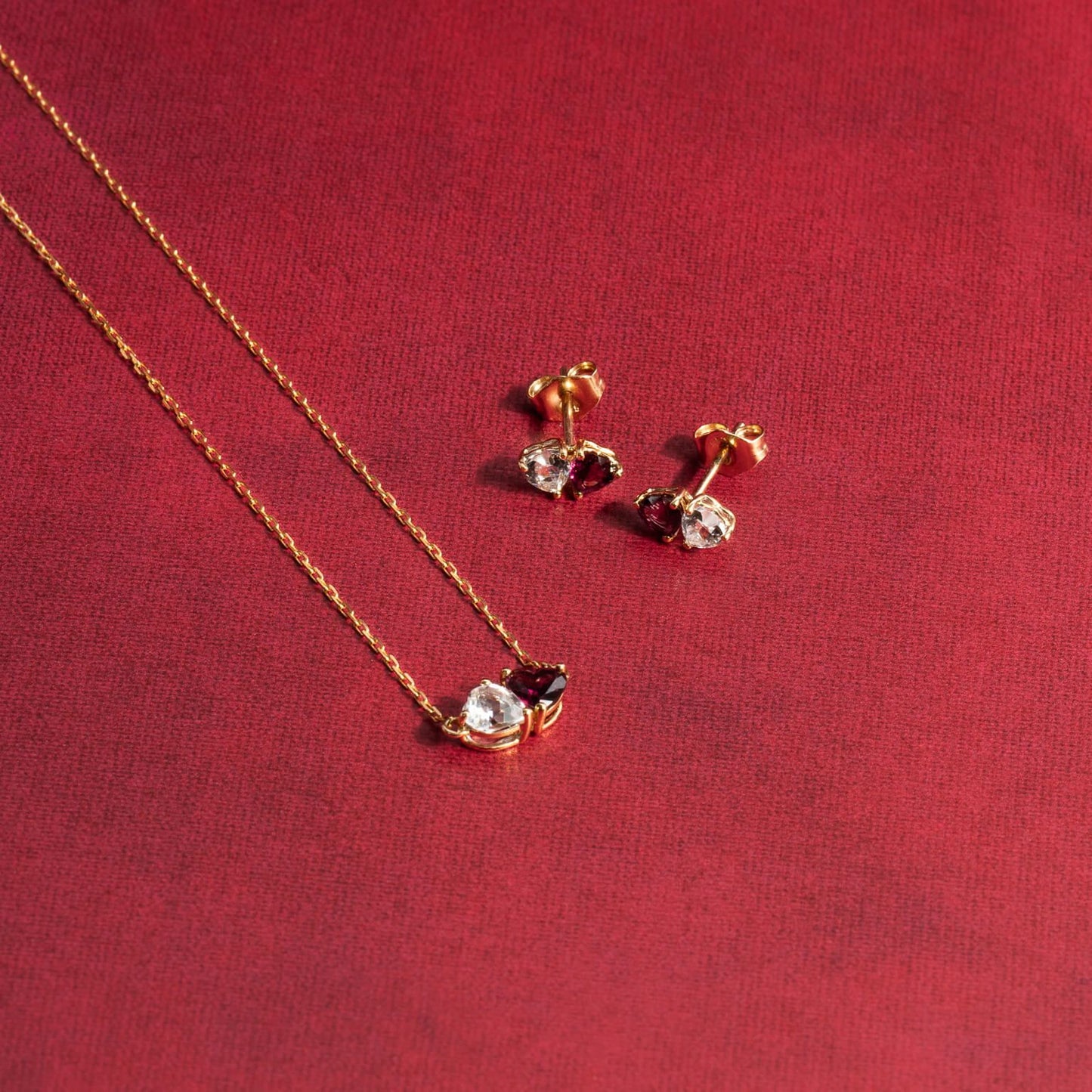 Beginnings Gecko -Elements Gold - Toi et Moi Heart Stud Earrings in 9ct Gold
