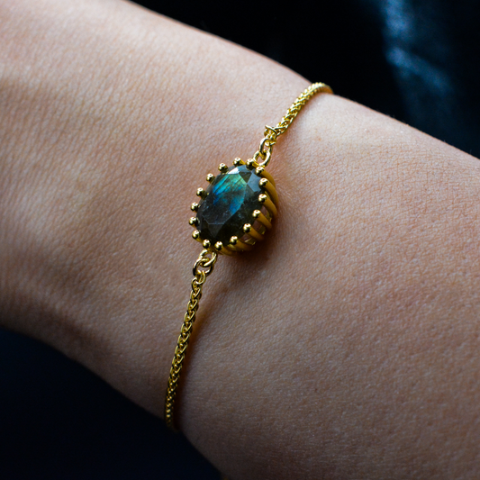 Beginnings Gecko Sterling Silver Toggle Bracelet with Labradorite