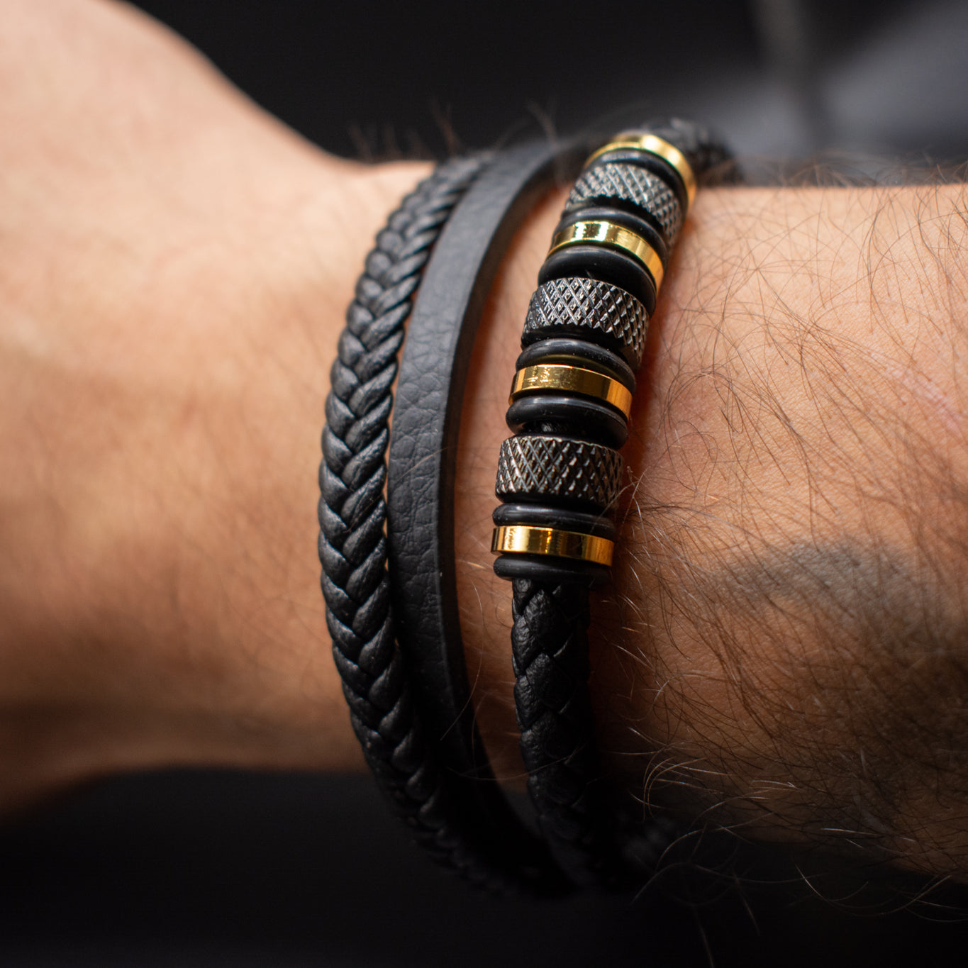 Titanium Steel Layered Men’s Bracelet – Geometric Leather Design